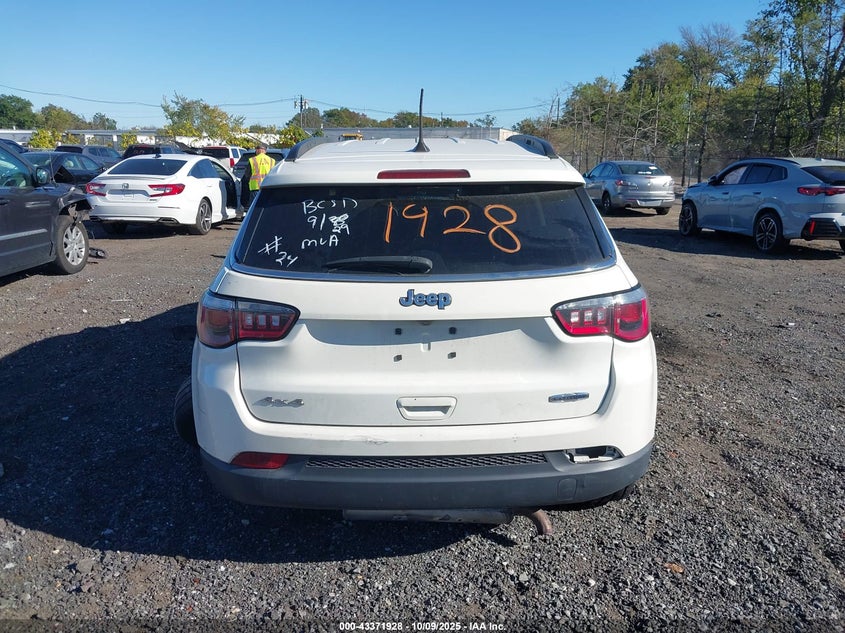 2018 Jeep Compass Latitude 4X4 VIN: 3C4NJDBB3JT483660 Lot: 43371928