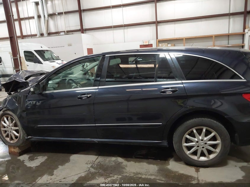 2007 Mercedes-Benz R 350 4Matic VIN: 4JGCB65E57A043327 Lot: 43371942