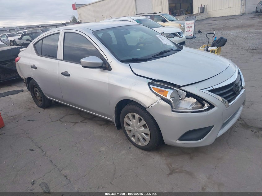NISSAN VERSA 1.6 S+