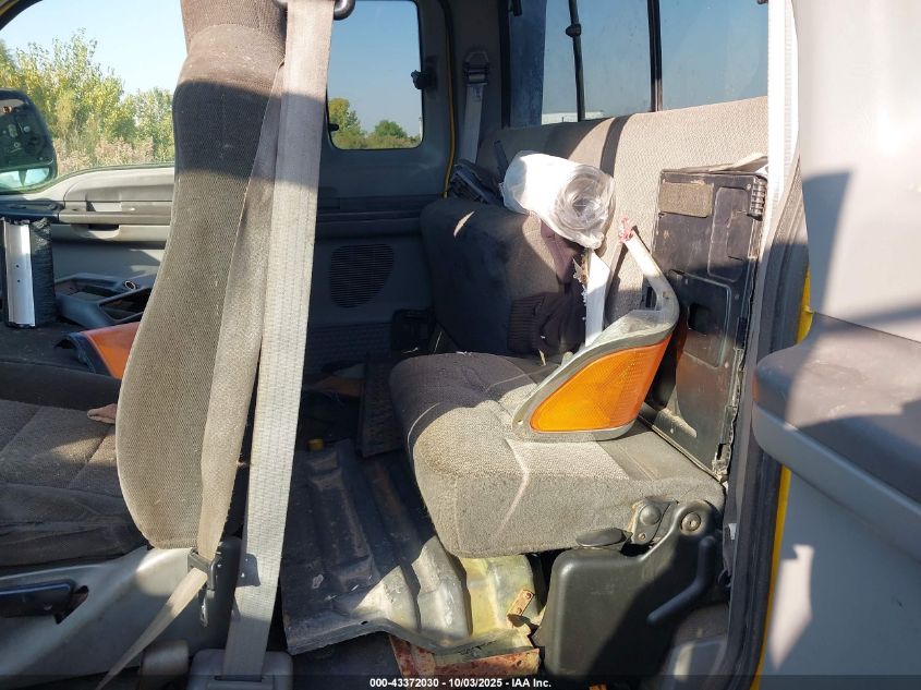 2005 Ford F-650 Xl/Xlt VIN: 3FRNX65F45V132441 Lot: 43372030