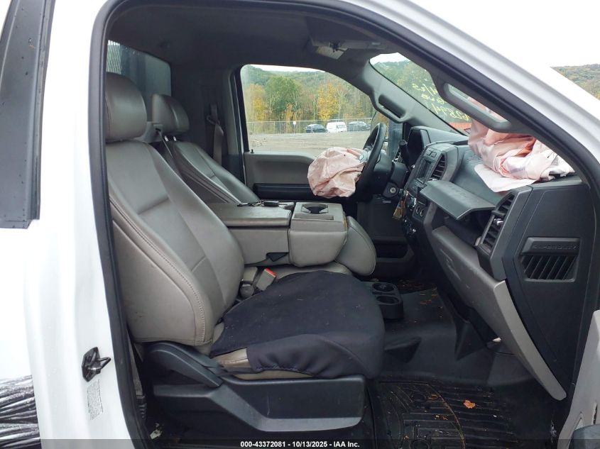 2019 Ford F-350 Chassis Xl VIN: 1FDRF3H68KEG62894 Lot: 43372081