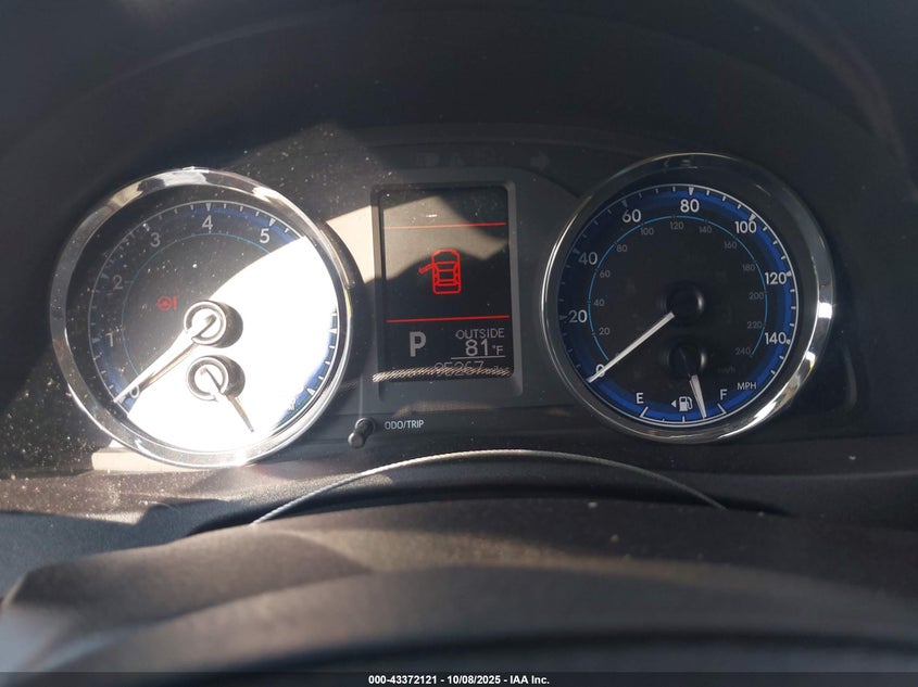 2018 Toyota Corolla Le VIN: 2T1BURHE9JC073148 Lot: 43372121