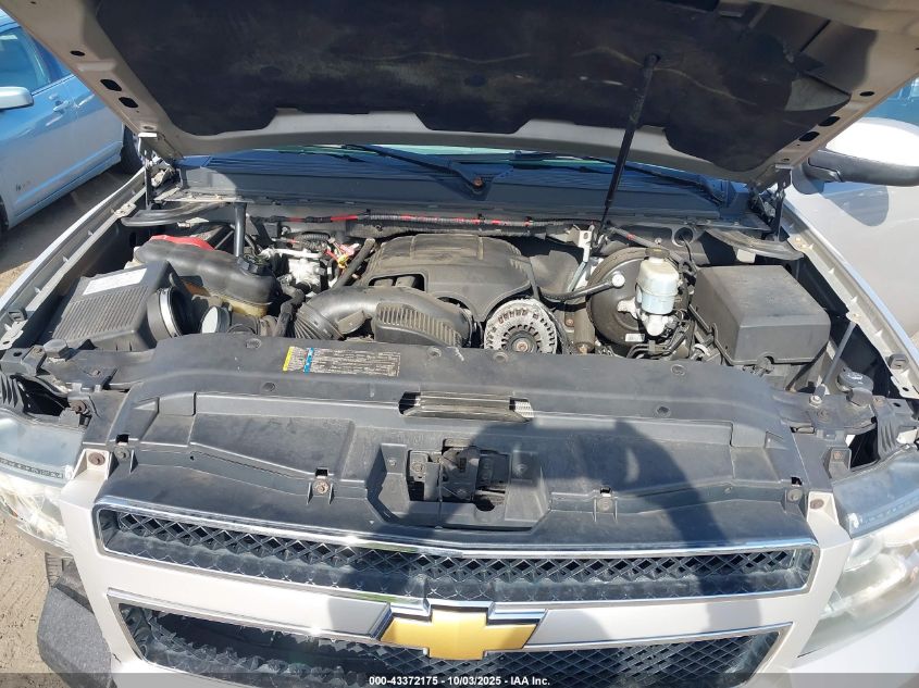 2008 Chevrolet Tahoe Lt VIN: 1GNFK13038J135704 Lot: 43372175