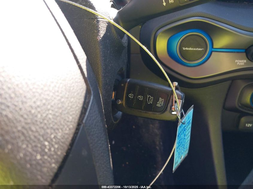 2019 Hyundai Veloster 2.0 VIN: KMHTG6AF5KU017866 Lot: 43372206