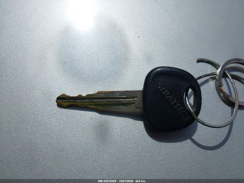 2005 Hyundai Accent Gls VIN: KMHCG45C85U604815 Lot: 43372328