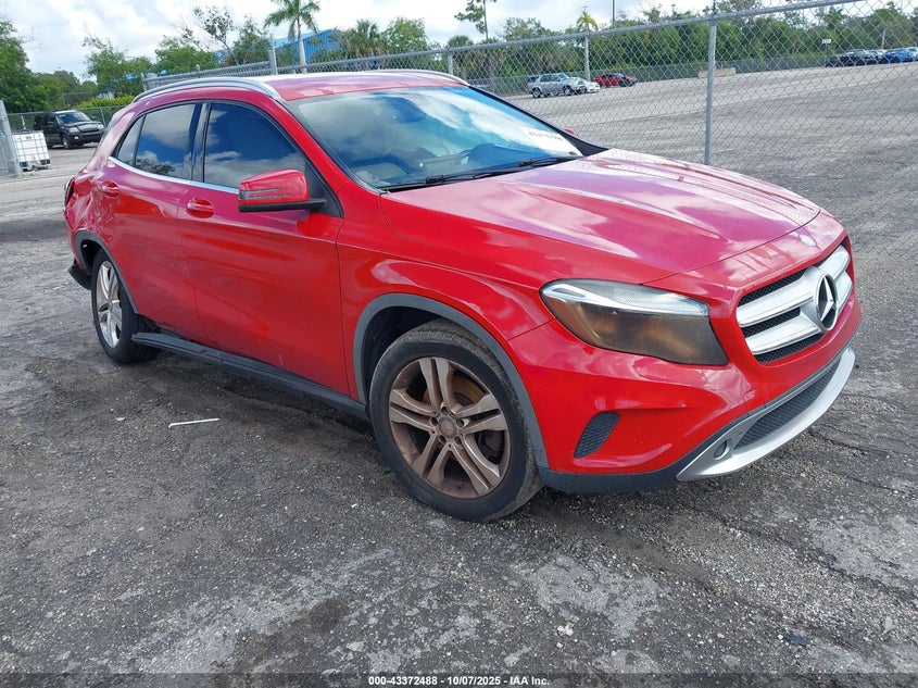 MERCEDES-BENZ GLA-CLASS 4MATIC