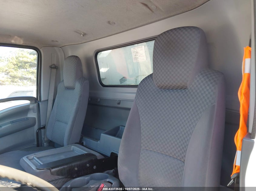 2012 Isuzu Npr Gas Reg VIN: 54DC4W1B2CS802557 Lot: 43372535