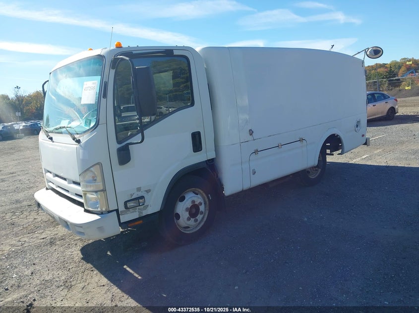 54DC4W1B2CS802557 2012 ISUZU  photo no. 2