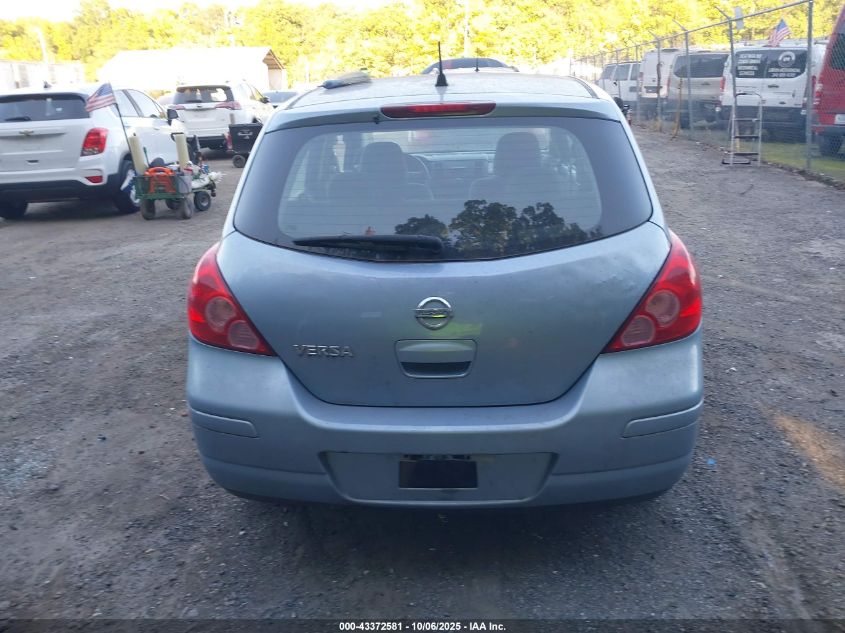 2009 Nissan Versa 1.8S VIN: 3N1BC13E19L452877 Lot: 43372581