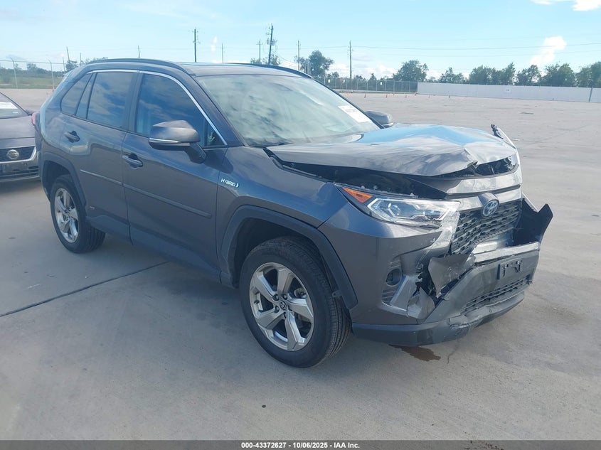 TOYOTA RAV4 HYBRID XLE PREMIUM