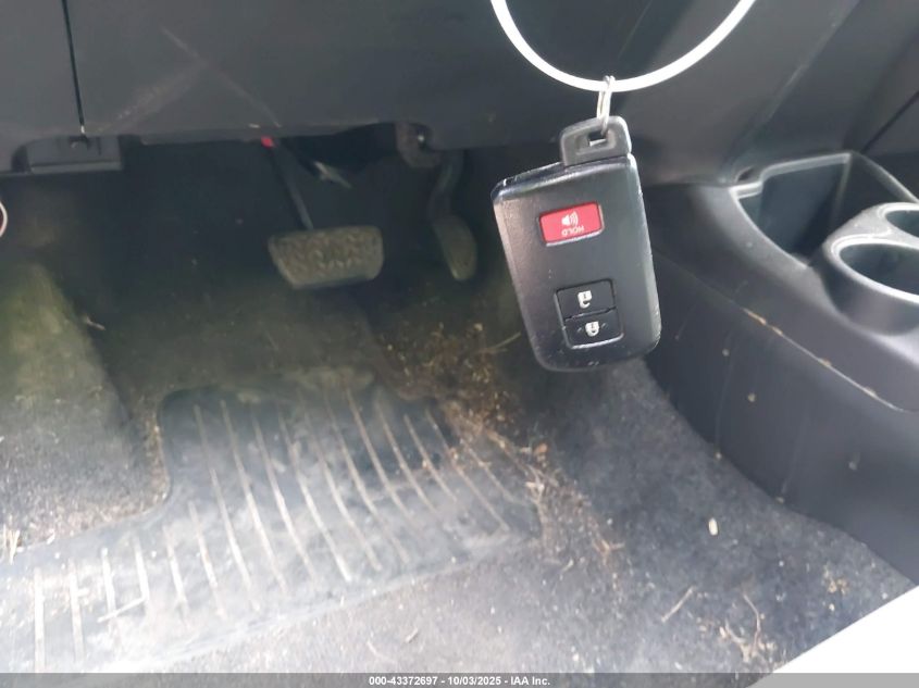 2012 Toyota Prius C Four VIN: JTDKDTB33C1014334 Lot: 43372697