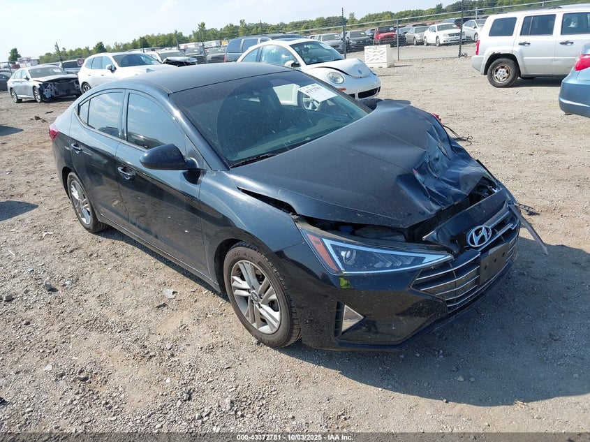 HYUNDAI ELANTRA SEL