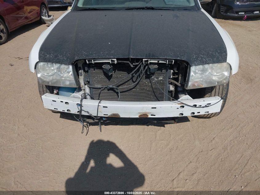 2010 Chrysler 300C VIN: 2C3CA6CT9AH258666 Lot: 43372886