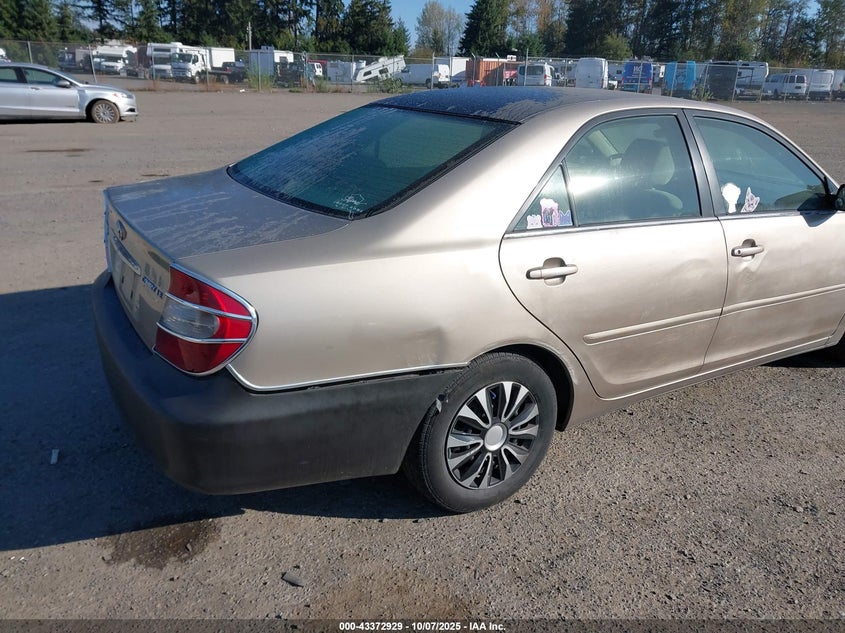 2002 Toyota Camry Le VIN: 4T1BE32K02U598124 Lot: 43372929
