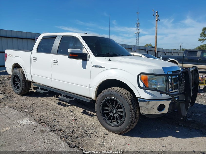 FORD F-150 LARIAT