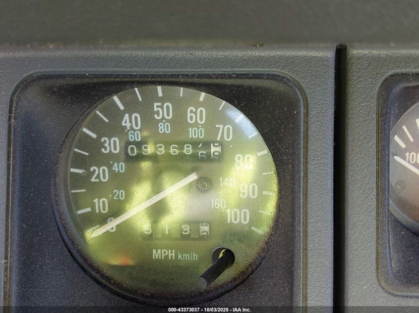 1990 Jeep Wrangler / Yj Laredo VIN: 2J4FY59T2LJ535525 Lot: 43373037