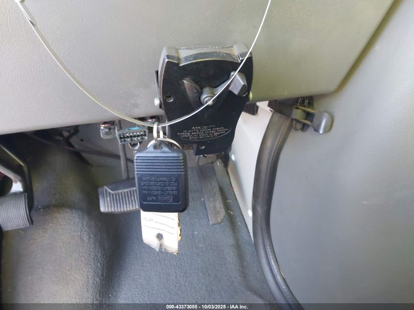 2008 Ford E-350 Super Duty Xl/Xlt VIN: 1FBNE31L68DA90278 Lot: 43373055