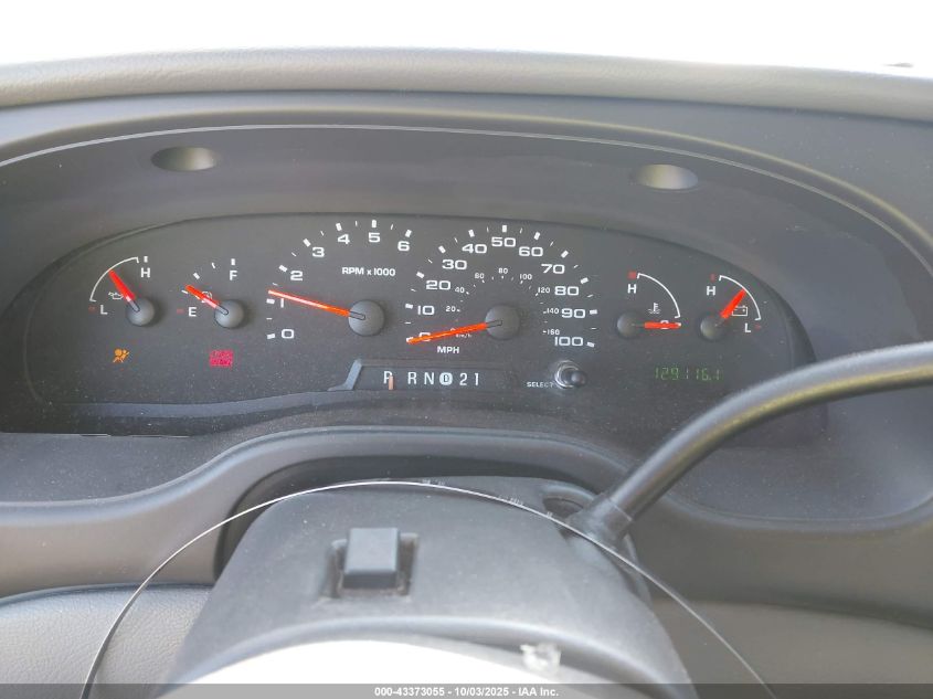 2008 Ford E-350 Super Duty Xl/Xlt VIN: 1FBNE31L68DA90278 Lot: 43373055