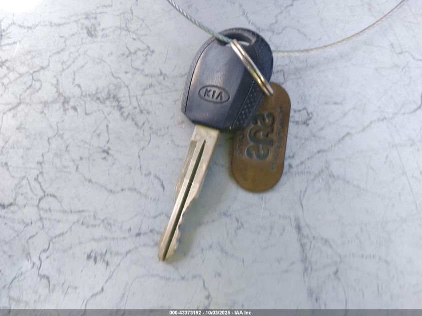 2005 Kia Optima VIN: KNAGD126055379468 Lot: 43373192