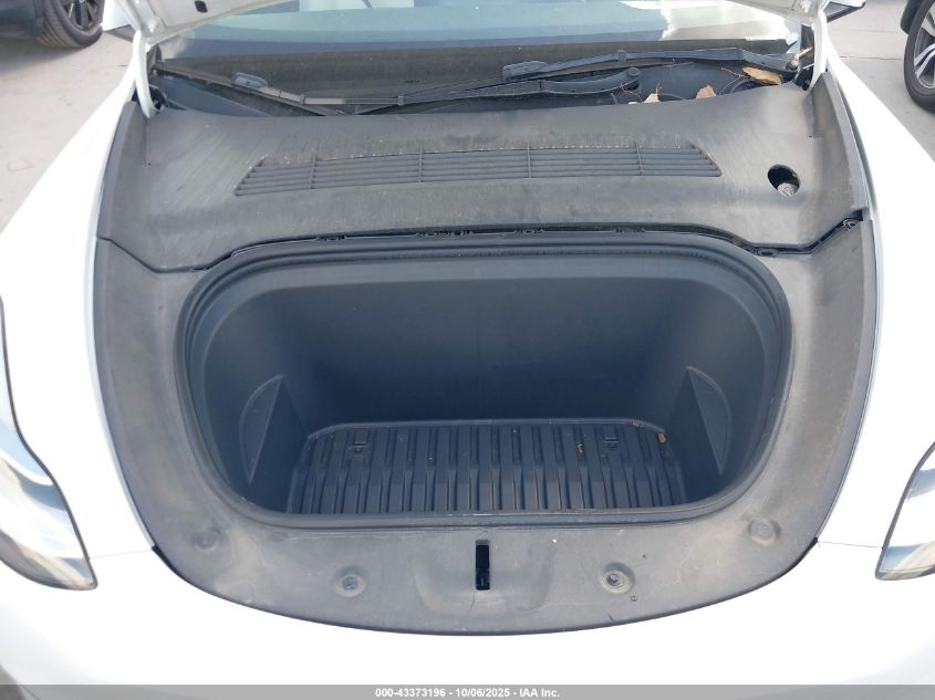 2023 Tesla Model Y Awd/Long Range Dual Motor All-Wheel Drive VIN: 7SAYGDEE8PA095350 Lot: 43373196