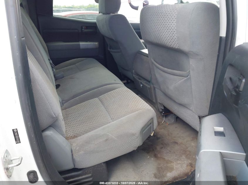 2007 Toyota Tundra Sr5 4.7L V8 VIN: 5TBBT54177S452415 Lot: 43373233