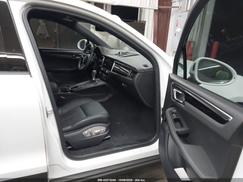 WP1AA2A5XLLB03841 2020 PORSCHE MACAN photo no. 5