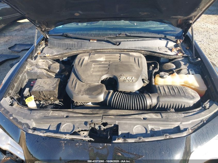 2016 Chrysler 300C Platinum Awd VIN: 2C3CCASG0GH128852 Lot: 43373268