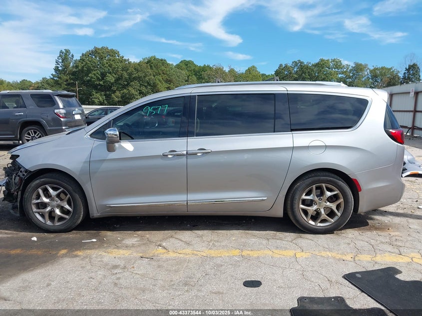 2018 CHRYSLER PACIFICA LIMITED - 2C4RC1GG2JR272337