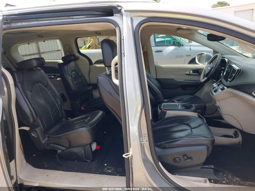 2018 CHRYSLER PACIFICA LIMITED - 2C4RC1GG2JR272337