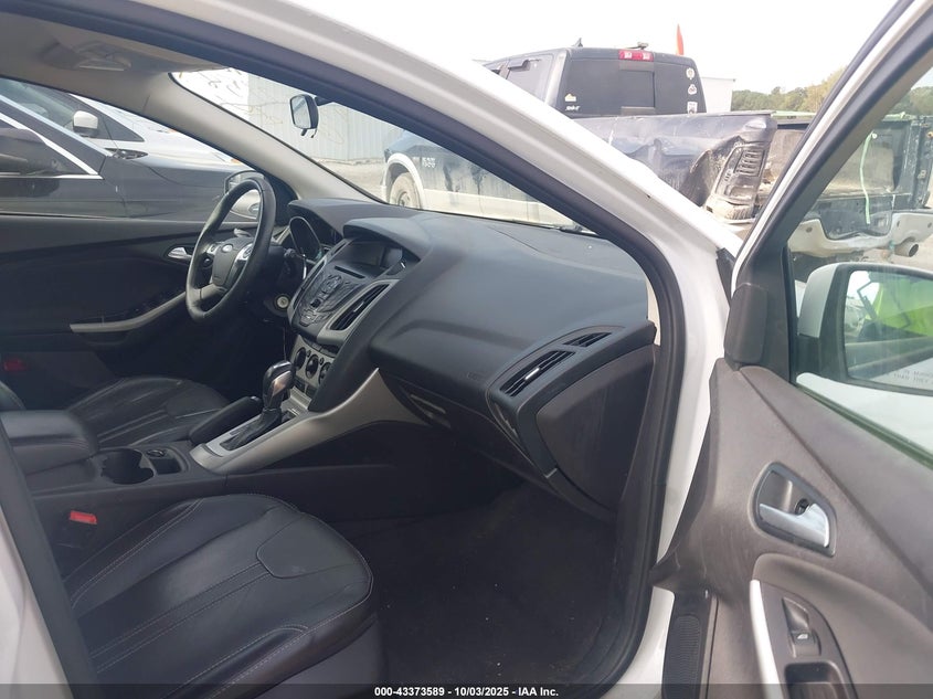 2014 FORD FOCUS SE - 1FADP3K23EL323483