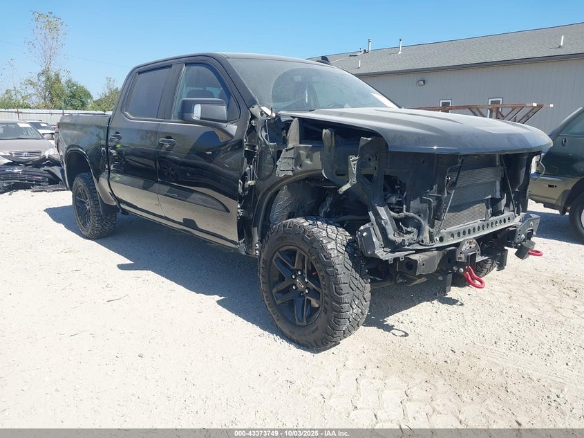 CHEVROLET SILVERADO 1500 4WD SHORT BED LT TRAIL BOSS