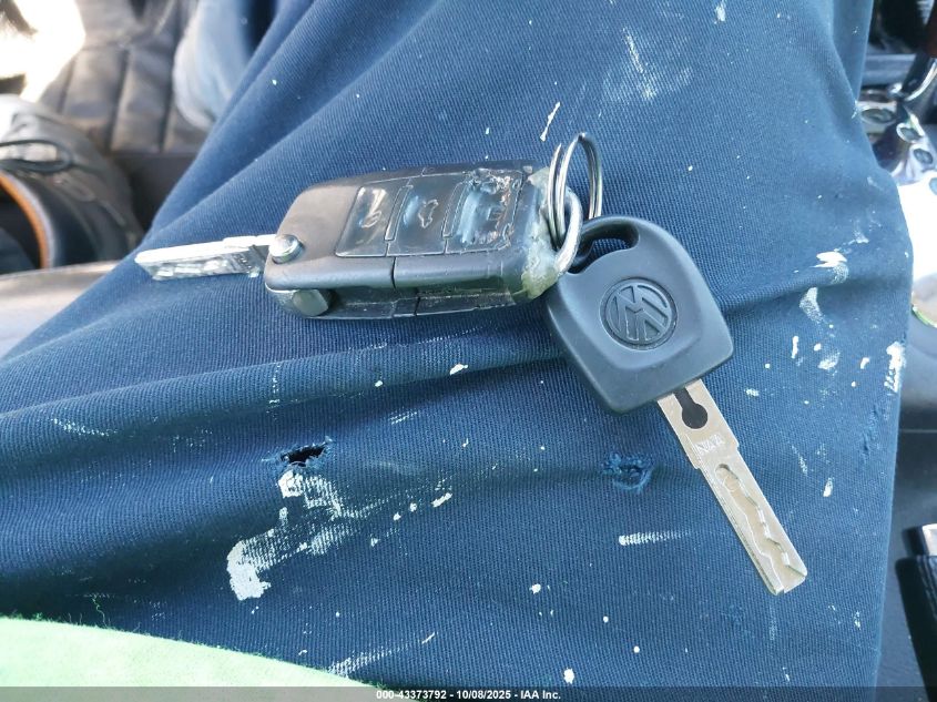 2001 Volkswagen Passat Glx VIN: WVWTH63B11P276847 Lot: 43373792