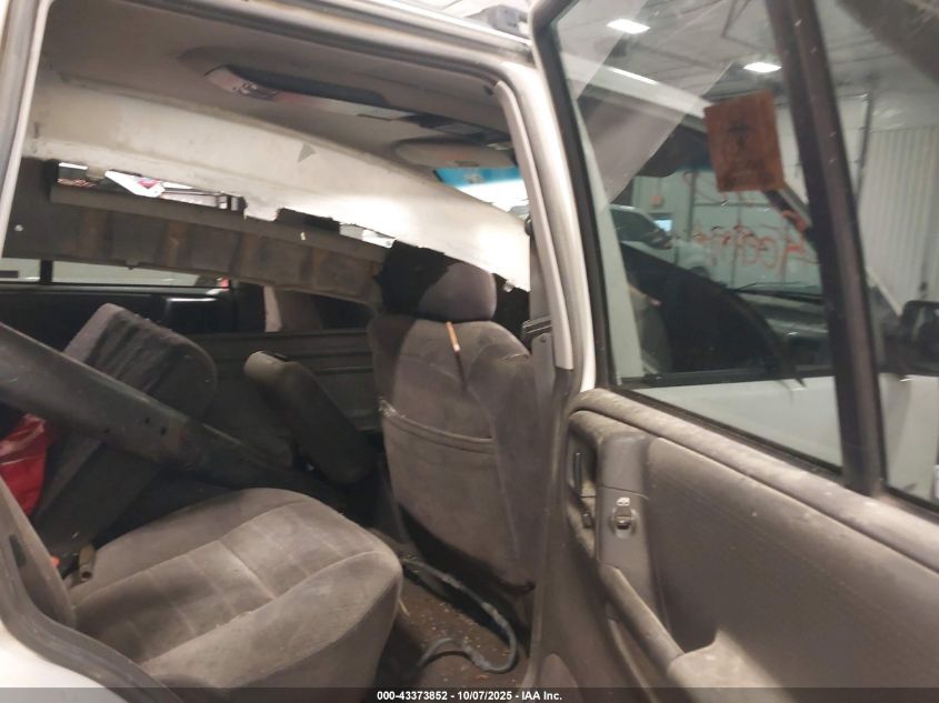 1998 Jeep Grand Cherokee Laredo VIN: 1J4GZ48Y3WC230722 Lot: 43373852