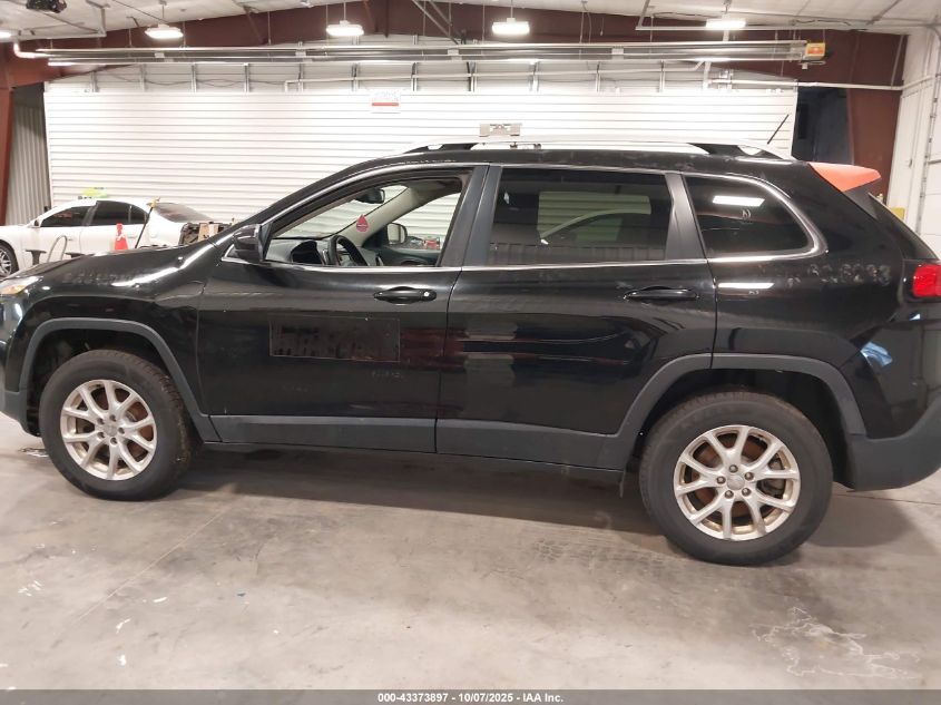 2017 Jeep Cherokee Latitude 4X4 VIN: 1C4PJMCB8HW563869 Lot: 43373897