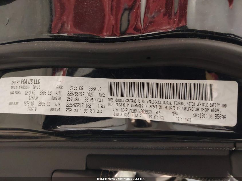 2017 Jeep Cherokee Latitude 4X4 VIN: 1C4PJMCB8HW563869 Lot: 43373897