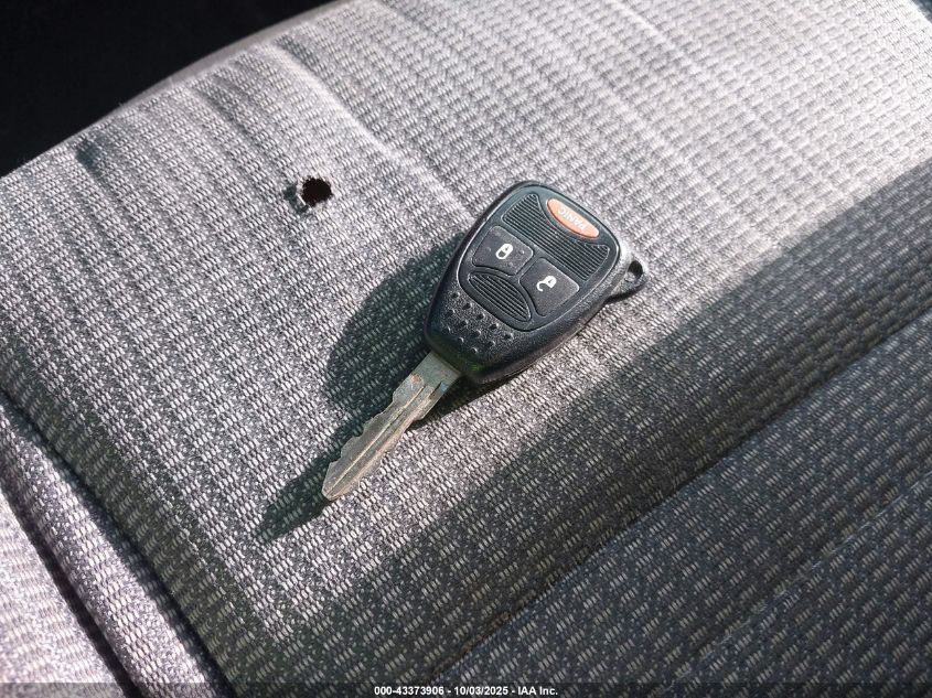 2008 Dodge Ram 1500 St/Sxt VIN: 1D7HA18N58J153815 Lot: 43373906