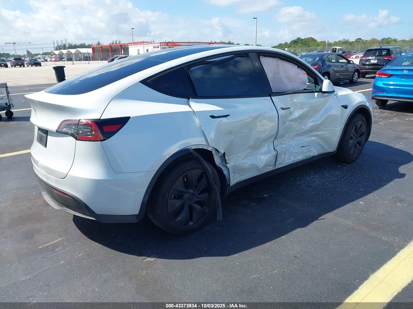 7SAYGDED3SA349059 2025 TESLA MODEL Y photo no. 4