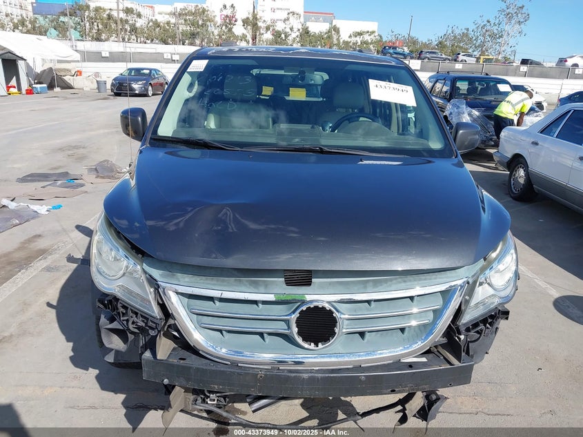 2012 Volkswagen Routan Se VIN: 2C4RVABGXCR393413 Lot: 43373949