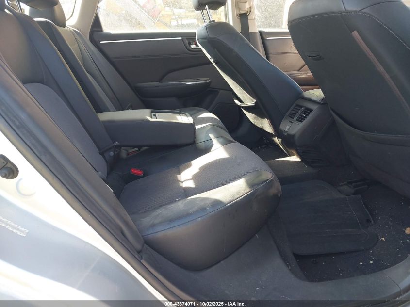 2018 Honda Clarity Plug-In Hybrid VIN: JHMZC5F13JC009060 Lot: 43374071