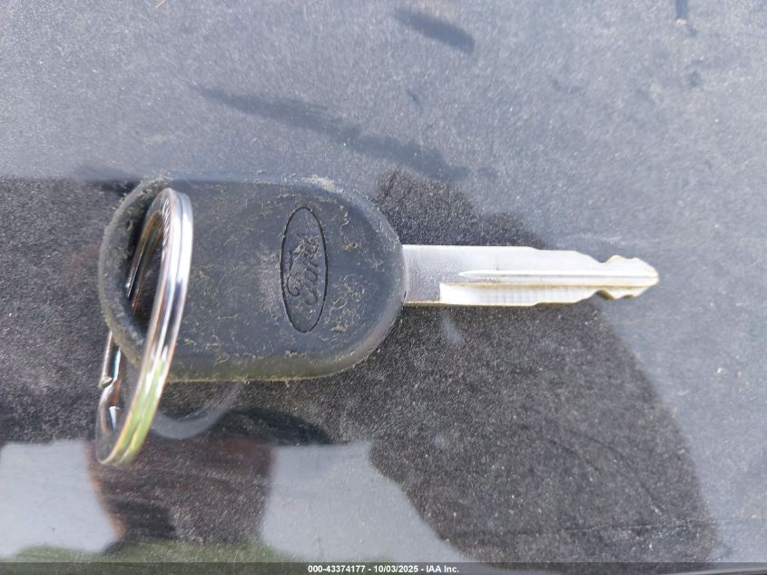 2005 Ford Mustang Gt Deluxe/Gt Premium VIN: 1ZVFT82H955147685 Lot: 43374177