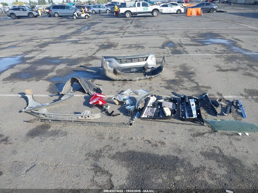 2014 Subaru Xv Crosstrek 2.0I Premium VIN: JF2GPACC6E8216287 Lot: 43374222