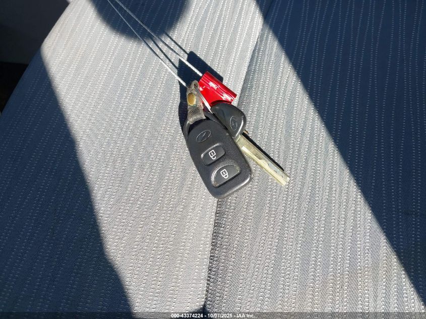 2015 Hyundai Accent Gls VIN: KMHCT4AE2FU815853 Lot: 43374224