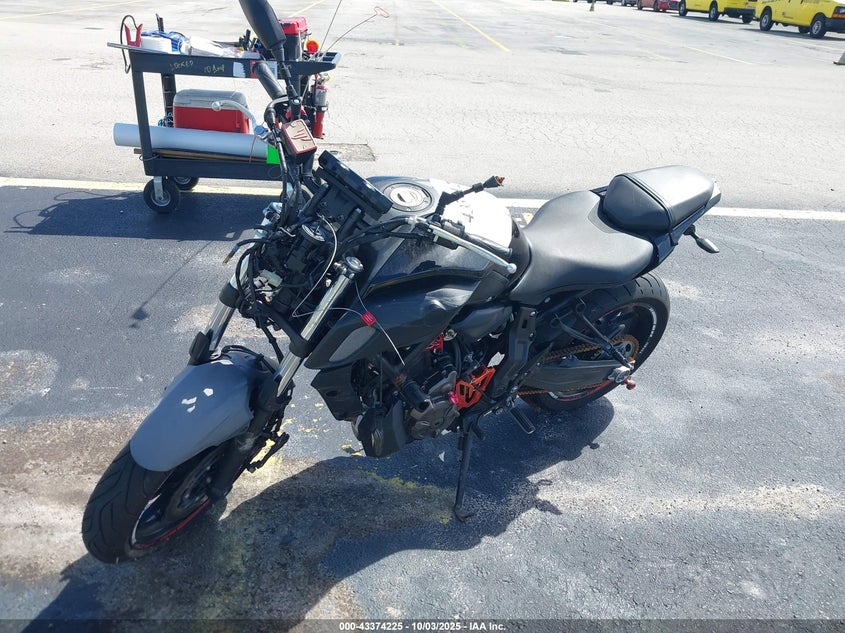 VIN JYARM27E0KA004227 2019 YAMAHA MT07