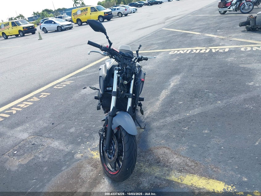 VIN JYARM27E0KA004227 2019 YAMAHA MT07