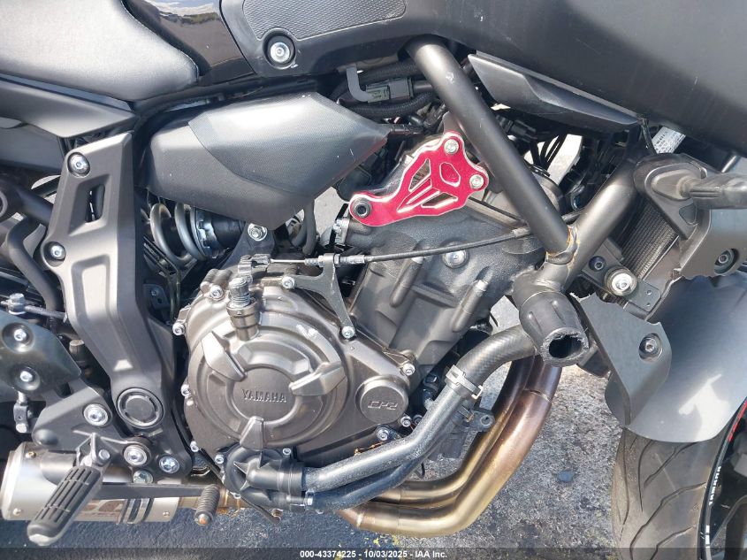 2019 Yamaha Mt07 VIN: JYARM27E0KA004227 Lot: 43374225