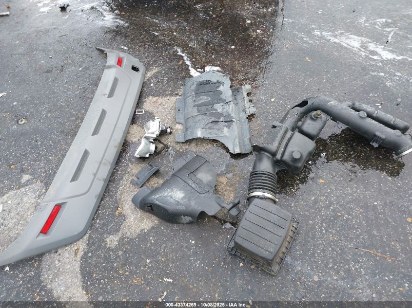 2015 Jeep Grand Cherokee Limited VIN: 1C4RJEBGXFC700692 Lot: 43374269