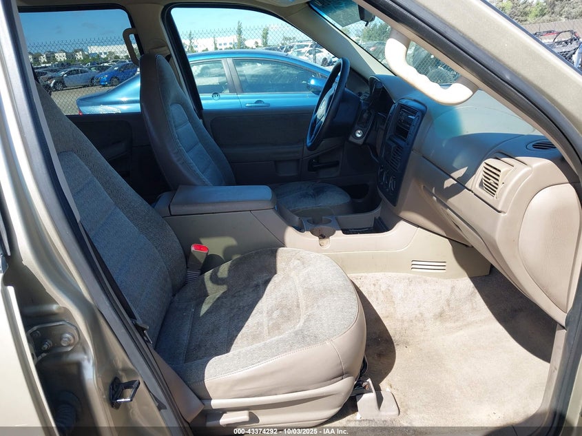 1FMZU62E12ZA63156 2002 FORD EXPLORER photo no. 5