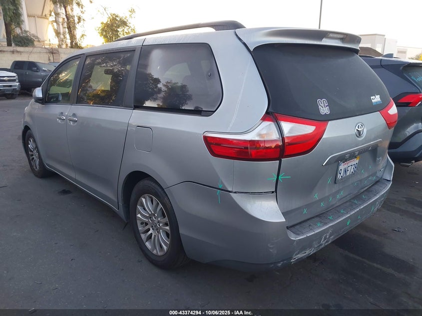 5TDYK3DC8FS631121 2015 TOYOTA SIENNA photo no. 3