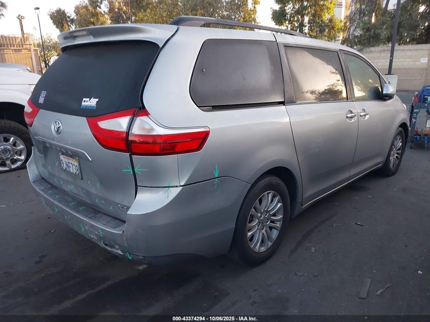 5TDYK3DC8FS631121 2015 TOYOTA SIENNA photo no. 4