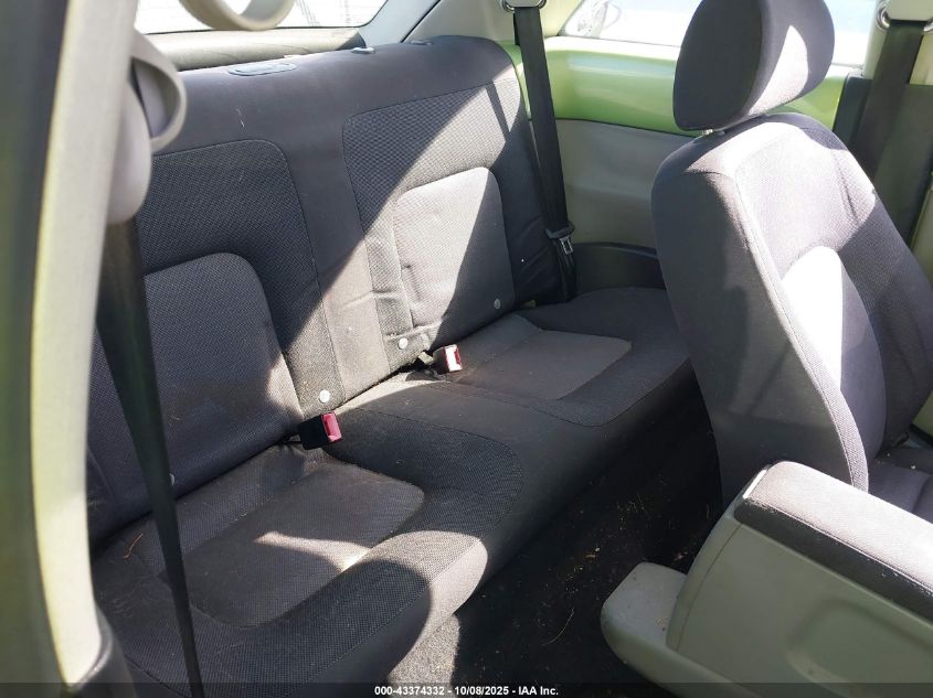 2003 Volkswagen New Beetle Gls 2.0L VIN: 3VWCK21C93M433858 Lot: 43374332